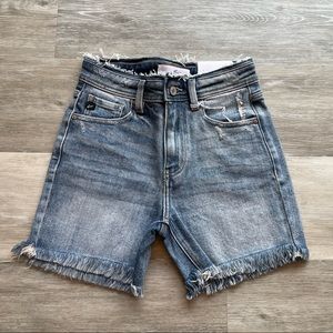 NWT KANCAN FREYED MID SHORTS